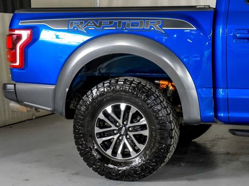 Used 2019 Ford F150 Raptor w/ Equipment Group 802A Luxury image 6