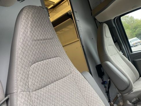 New 2025 Chevrolet Express 3500 w/ Power Convenience Package image 29