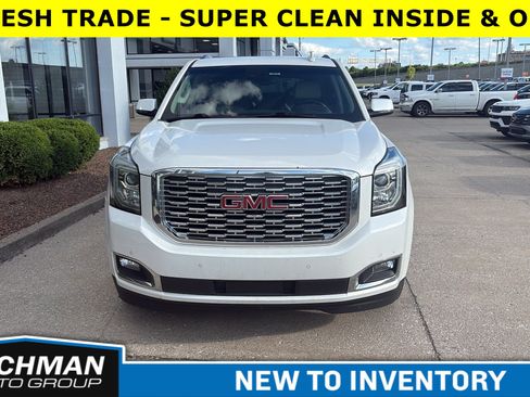 Used 2019 GMC Yukon Denali w/ Denali Ultimate Package AWD/4WD image 2