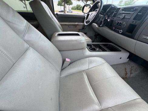 Used 2011 GMC Sierra 1500 SLE w/ Texas Edition RWD image 9