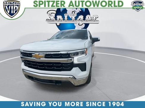 Used 2025 Chevrolet Silverado 1500 LT AWD/4WD image 3