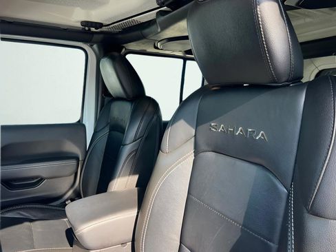 Used 2022 Jeep Wrangler Unlimited Sahara w/ Cold Weather Group image 42