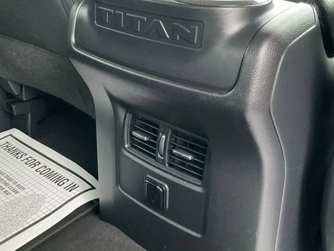 Used 2017 Nissan Titan SV image 37