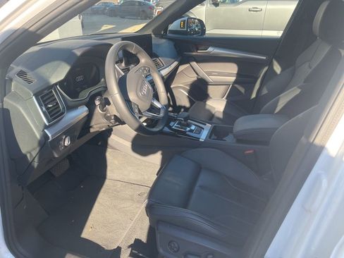 Used 2025 Audi Q5 2.0T Premium image 12