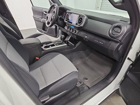 Used 2023 Toyota Tacoma TRD Off-Road AWD/4WD image 36