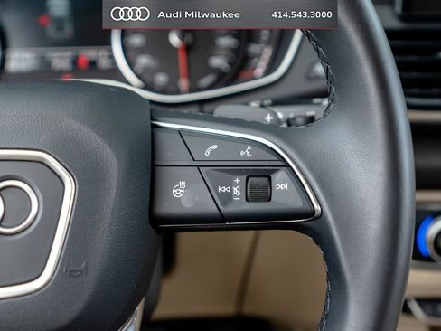 Used 2023 Audi Q5 2.0T Premium w/ Convenience Package AWD/4WD image 18
