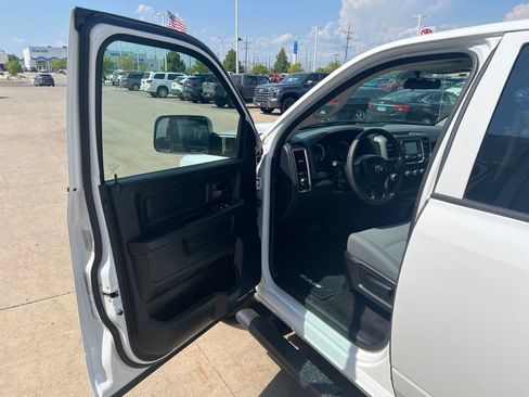Used 2018 RAM 1500 Tradesman w/ Popular Equipment Group AWD/4WD image 10