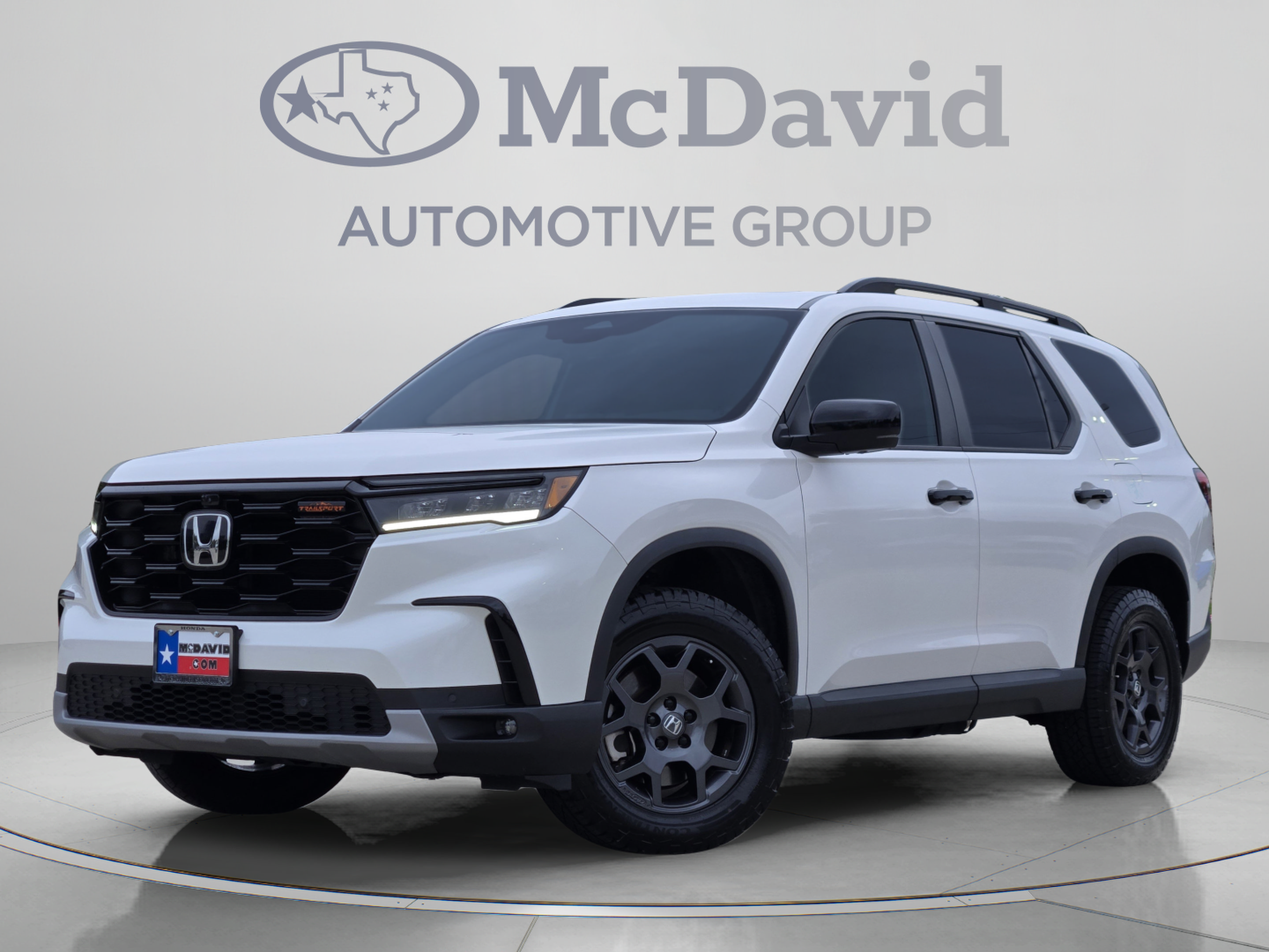 Certified 2025 Honda Pilot TrailSport image 1