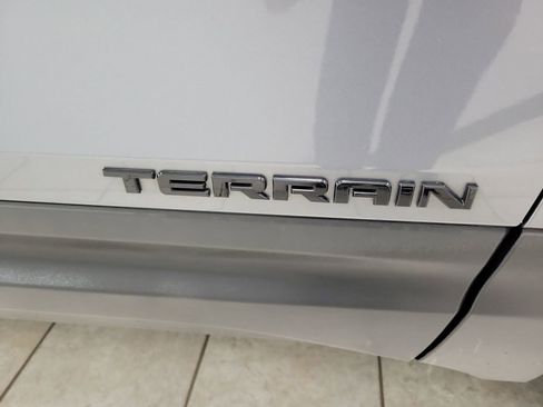 Used 2020 GMC Terrain SLE w/ Driver Convenience Package image 28