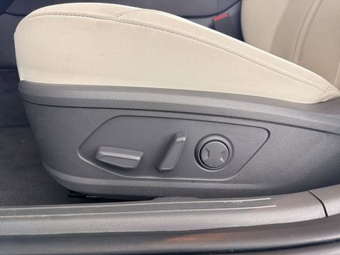 Used 2025 Hyundai Sonata SEL FWD image 13
