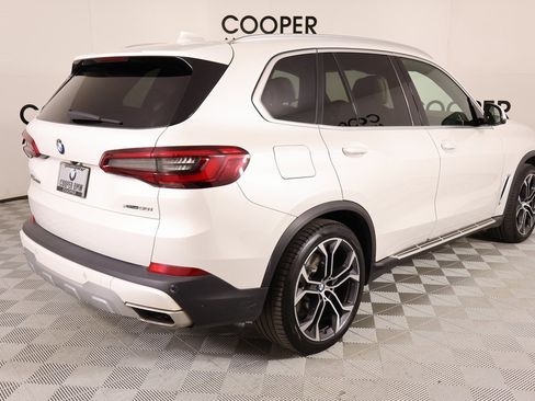Used 2019 BMW X5 xDrive50i w/ Executive Package image 23