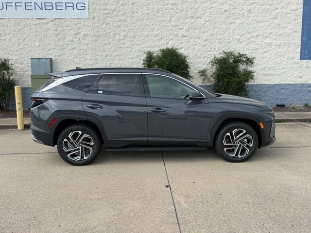 New 2026 Hyundai Tucson Limited AWD/4WD image 2