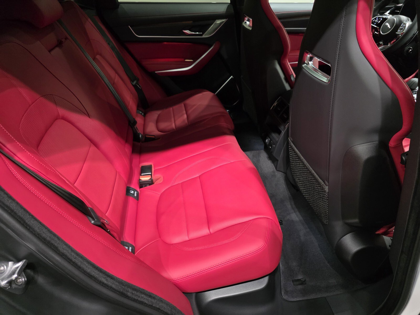 New 2026 Jaguar F-PACE R-Dynamic S AWD/4WD image 21