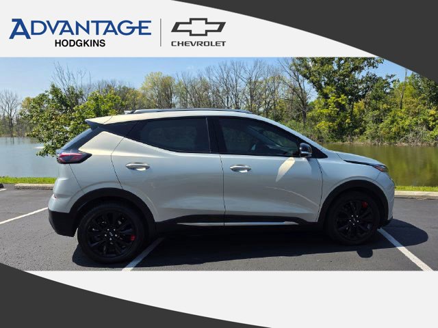 Used 2023 Chevrolet Bolt EUV Premier w/ Redline Edition FWD image 1