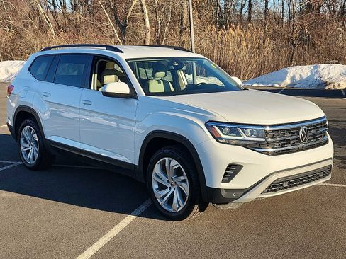 Used 2022 Volkswagen Atlas SE image 3