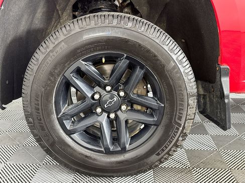 Used 2020 Chevrolet Silverado 1500 LT Trail Boss image 44