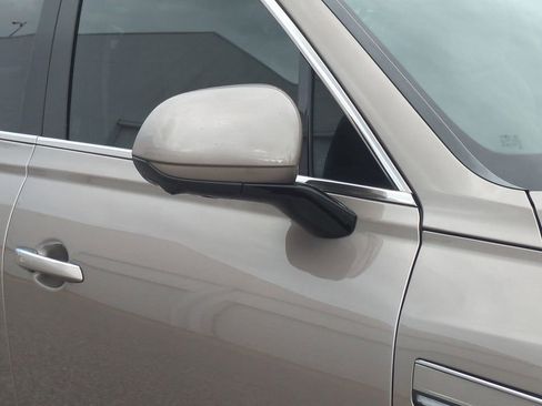 Used 2021 Genesis GV80 2.5T w/ Prestige Package 05 image 12