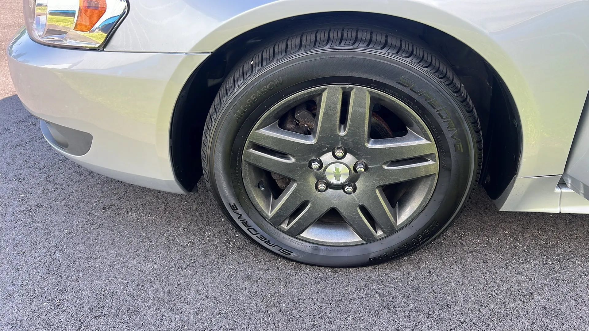 Used 2011 Chevrolet Impala LT FWD image 26