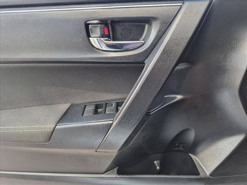 Used 2019 Toyota Corolla LE FWD image 15