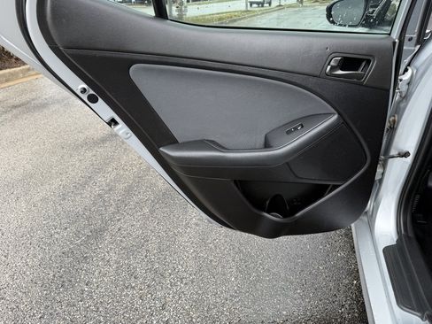 Used 2015 Kia Optima LX image 30