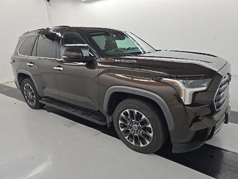 Used 2023 Toyota Sequoia Limited RWD image 3