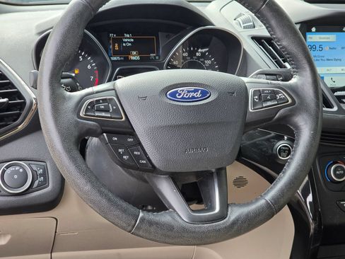 Used 2018 Ford Escape Titanium AWD/4WD image 12