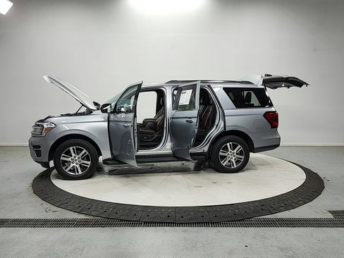 Used 2024 Ford Expedition Limited RWD image 13
