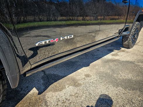New 2026 GMC Sierra 2500 AT4 w/ AT4 Premium Plus Package AWD/4WD image 11