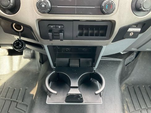 Used 2014 Ford F250 XLT image 22