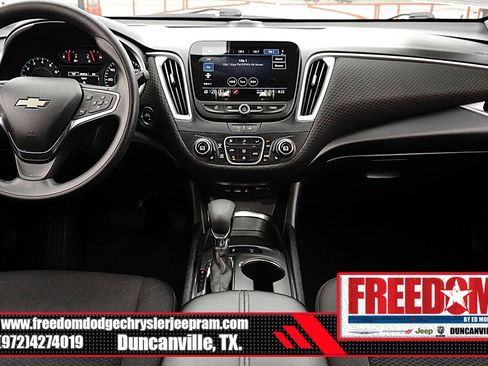 Used 2024 Chevrolet Malibu LT FWD image 19