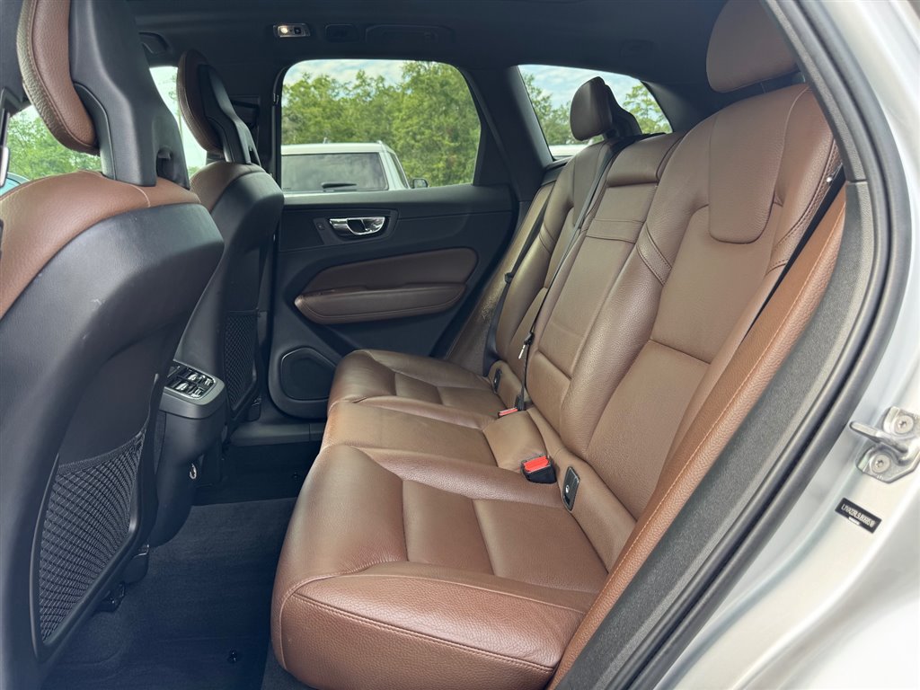 Used 2018 Volvo XC60 T6 Inscription w/ Convenience Package AWD/4WD image 20