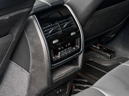 Used 2026 BMW X5 xDrive40i w/ Executive Package image 19