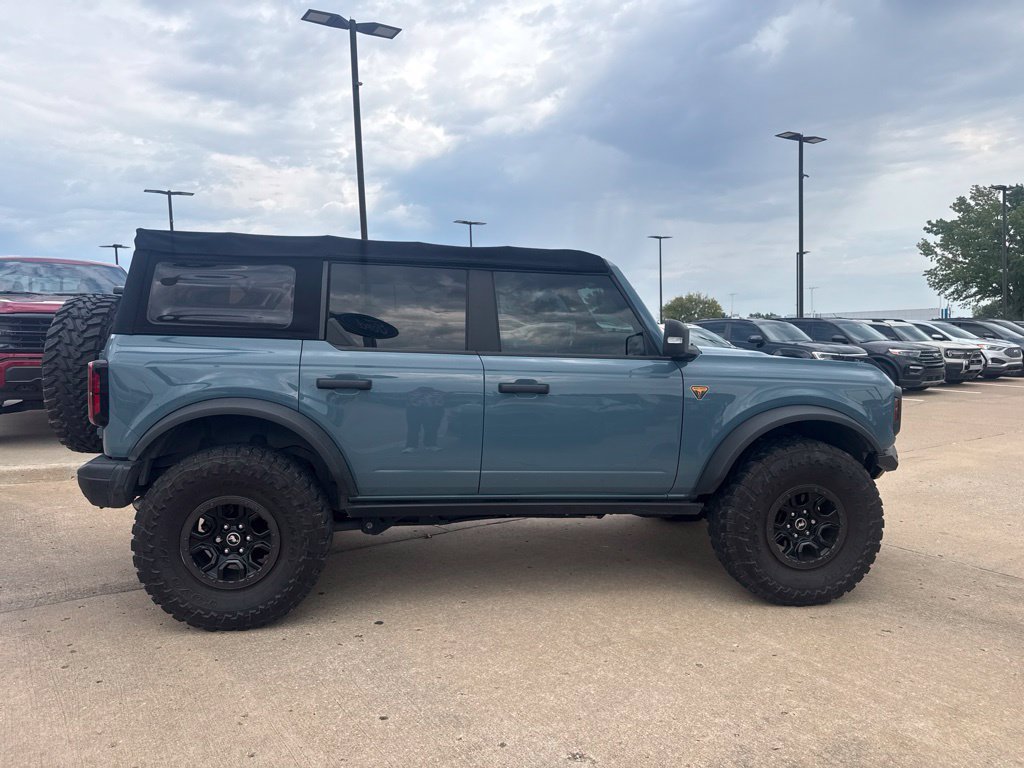 Used 2022 Ford Bronco Badlands w/ Sasquatch Package AWD/4WD image 2