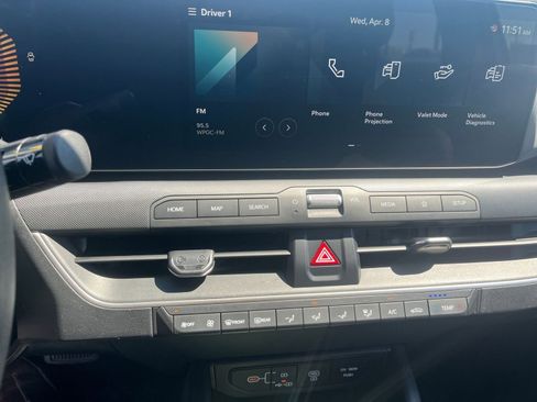 Used 2025 Kia K4 LXS image 17