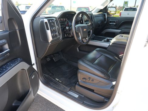 Used 2017 Chevrolet Silverado 1500 LTZ Z71 w/ LTZ Plus Package AWD/4WD image 13