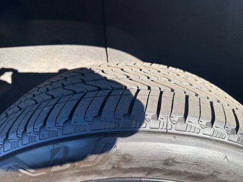 Used 2023 GMC Yukon Denali image 40