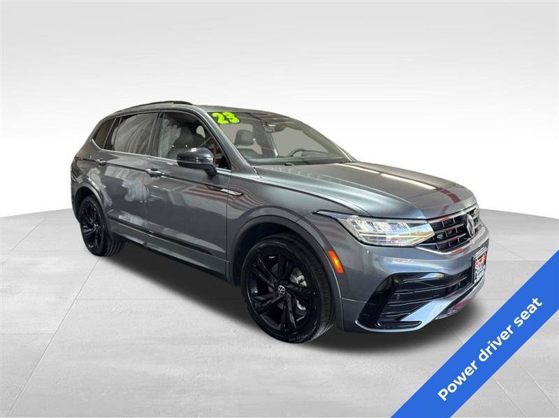 Used 2023 Volkswagen Tiguan SE R-Line FWD image 3