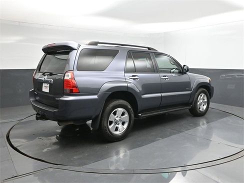 Used 2007 Toyota 4Runner SR5 image 11