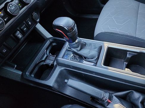 Used 2023 Toyota Tacoma 4x4 Double Cab image 12