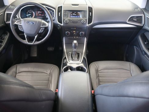 Used 2016 Ford Edge SEL image 16
