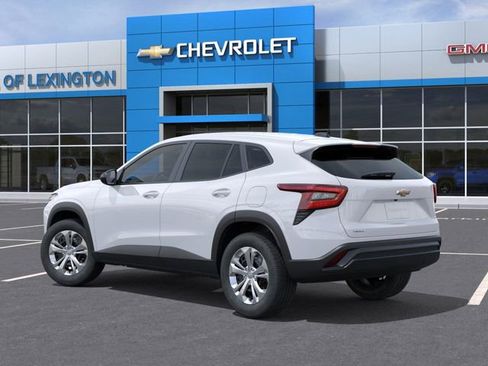 New 2026 Chevrolet Trax LS image 3