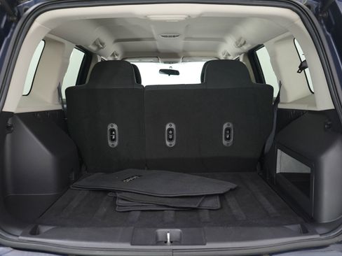 Used 2014 Jeep Patriot Latitude AWD/4WD image 9