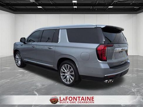 Used 2023 GMC Yukon XL Denali w/ Denali Reserve Package AWD/4WD image 3