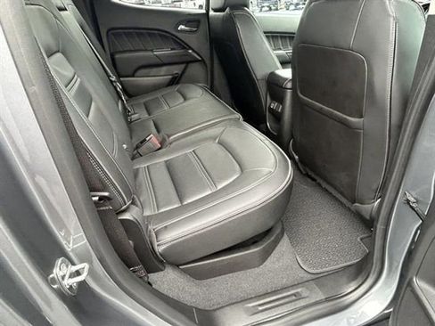 Used 2022 GMC Canyon Denali image 28