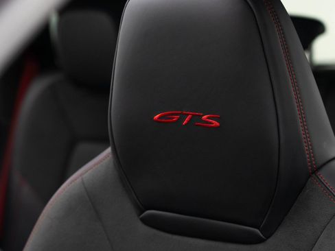 Used 2025 Porsche Cayenne GTS image 20