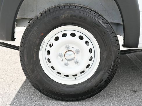 Used 2025 RAM ProMaster 2500 w/ Storage Group image 9