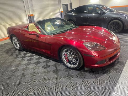 Used 2007 Chevrolet Corvette Convertible w/ Preferred Equipment Group image 19
