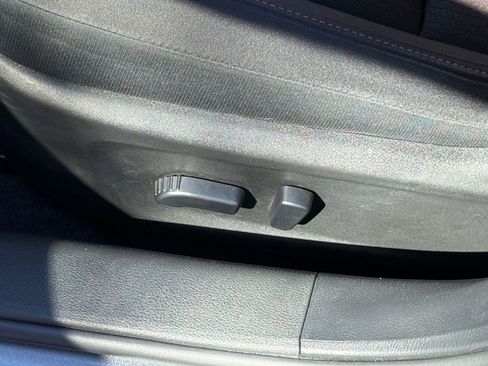 Used 2025 Nissan Altima 2.5 SV image 22