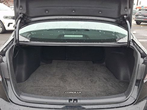Used 2024 Toyota Corolla SE w/ SE Convenience Package FWD image 29