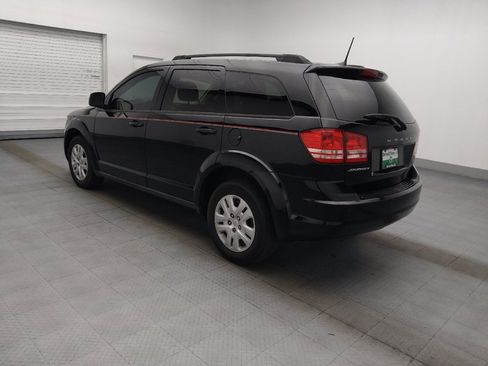 Used 2020 Dodge Journey SE w/ SE Popular Equipment Group FWD image 3